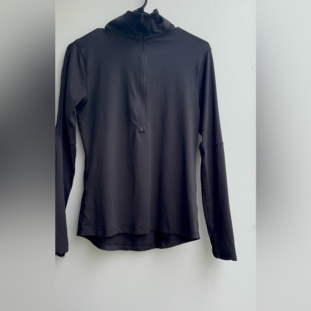 Long-sleeved shirt with PINK logo printed in vinyl.